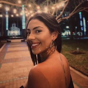 Meet your Posher, Beatriz